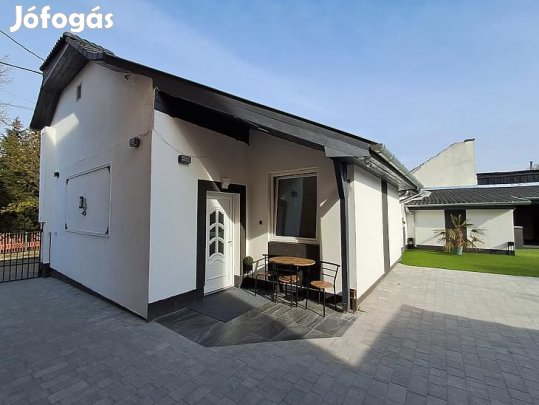 Eladó ház - Budapest XV. kerület, Rákospalota