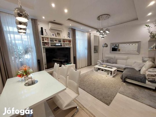 Eladó ház - Budapest XV. kerület, Rákospalota