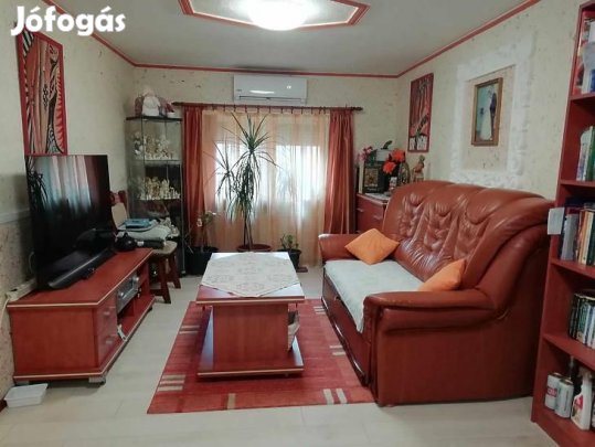 Eladó ház - Budapest XV. kerület, Rákospalota