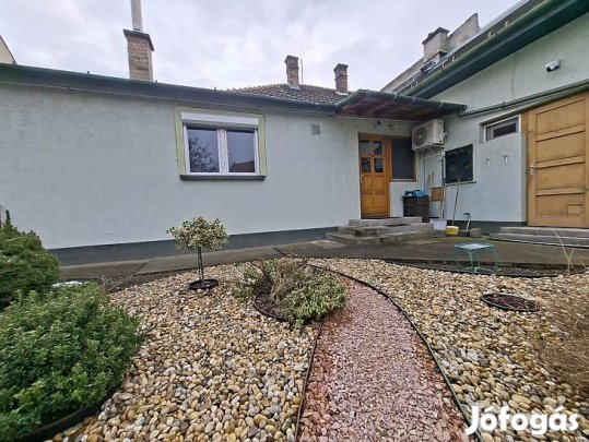 Eladó ház - Budapest X. kerület, Gyárdűlő