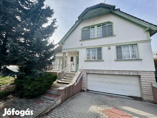 Eladó ház - Dunakeszi