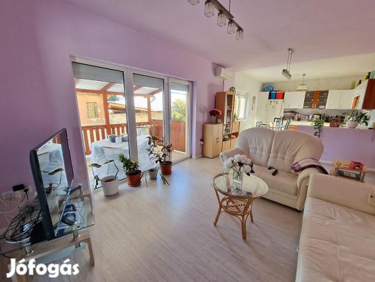 Eladó ház - Dunakeszi
