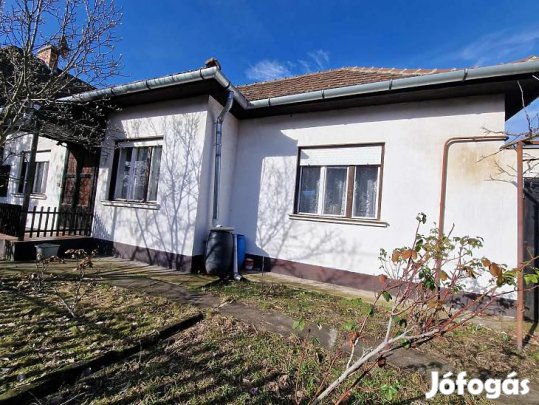 Eladó ház - Dunakeszi