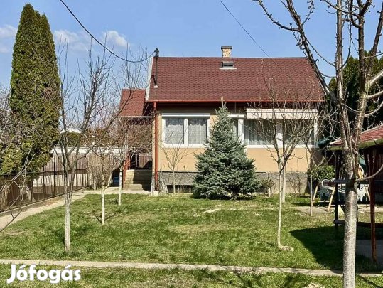 Eladó ház - Dunakeszi