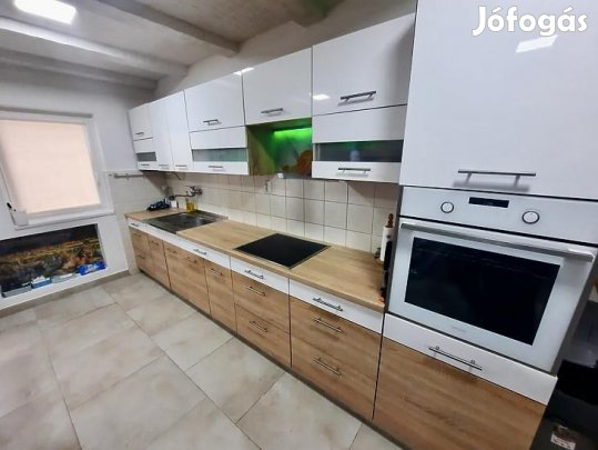 Eladó ház - Dunakeszi