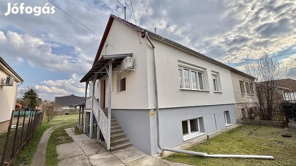 Eladó ház - Dunakeszi