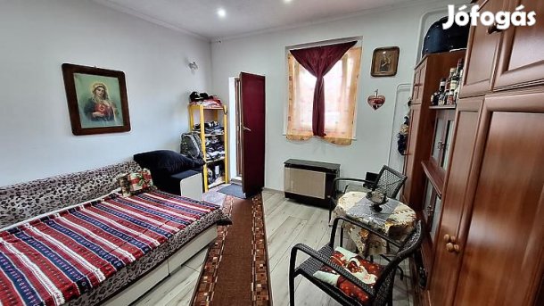 Eladó ház - Göd