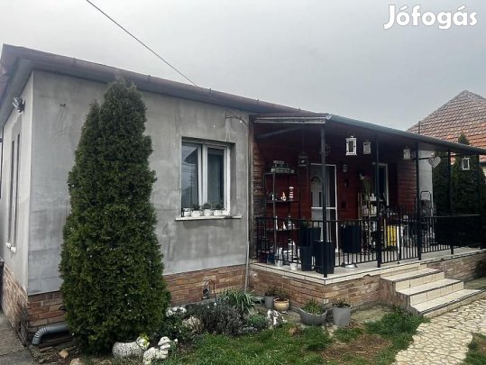 Eladó ház - Gödöllő