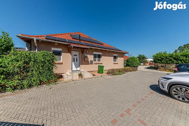 Eladó ház - Pomáz