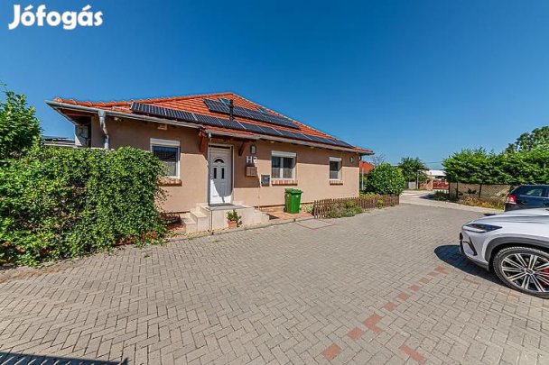 Eladó ház - Pomáz