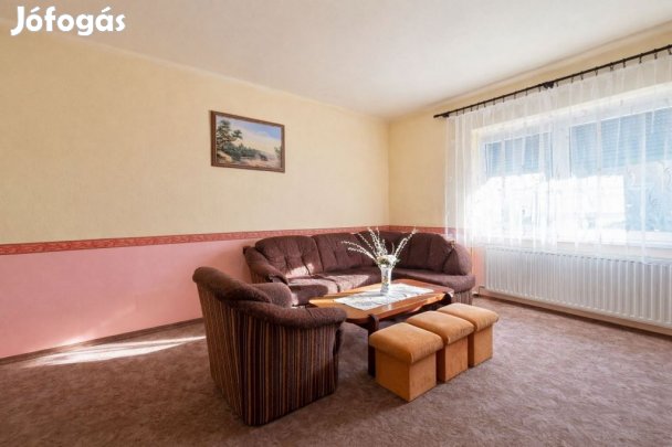 Eladó ház a Szedreskerten