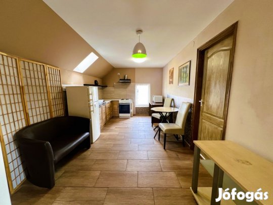 Eladó házrész Pécsen a Havihegy lábánál