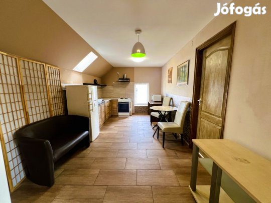 Eladó házrész Pécsen a Havihegy lábánál