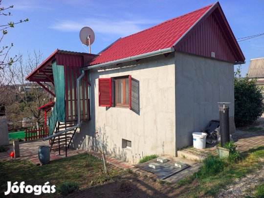 Eladó hétvégi házas nyaraló