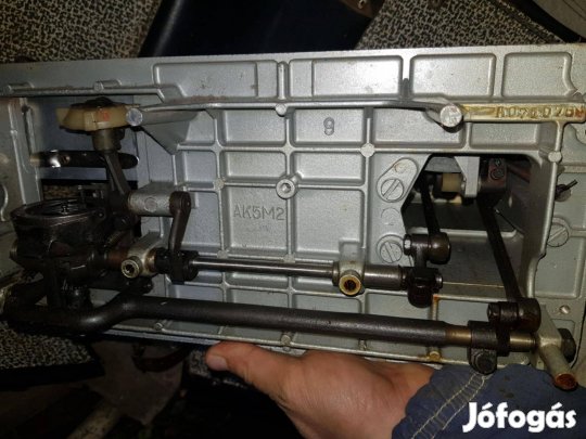 Eladó hiányos orosz táskavarrógép, varrógép