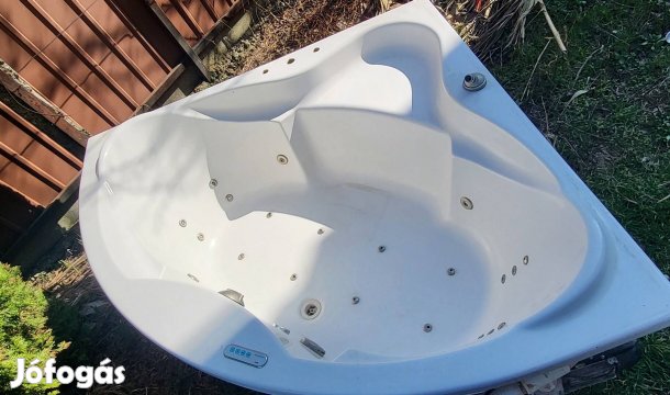 Eladó hidromasszázs sarokkád (jacuzzi) 