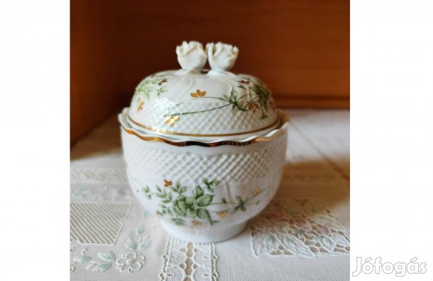 Eladó hollóházi porcelán