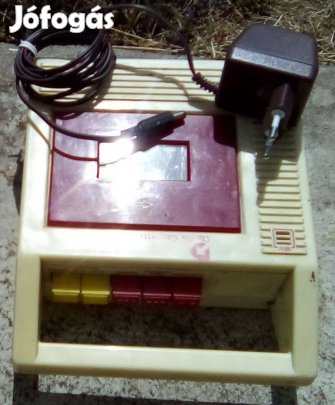 Eladó hordozható kazettás magnó