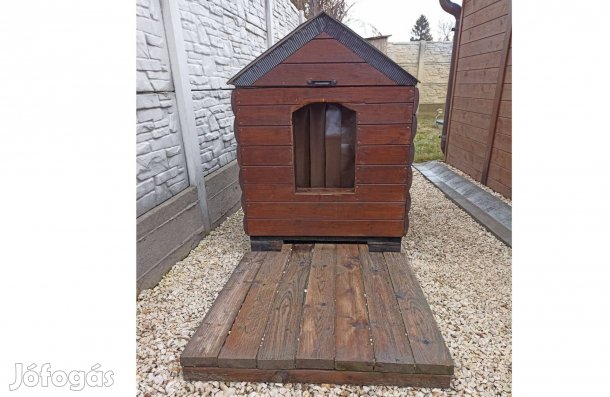 Eladó hőszigetelt kutyaház