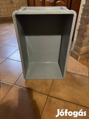 Eladó húsosládák