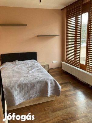 Eladó ifjúsági bútor