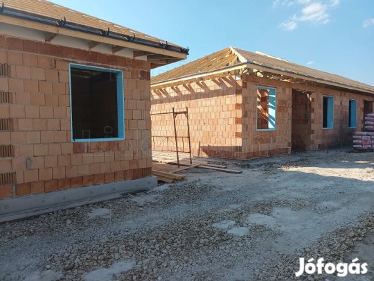 Eladó ikerház Pákozdon