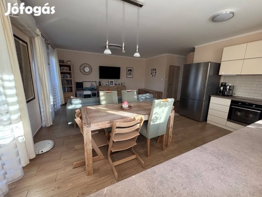 Eladó ikerház Szomód Tókút utca