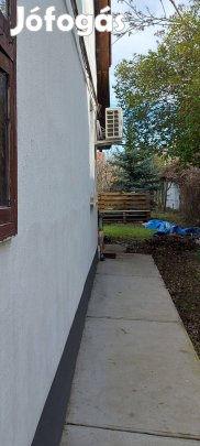 Eladó ingatlan Csongrád frekventált főutcáján!