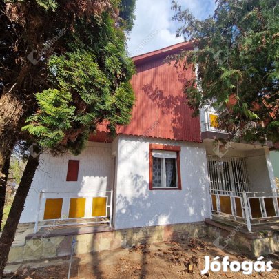 Eladó ingatlan, Balatonszemes