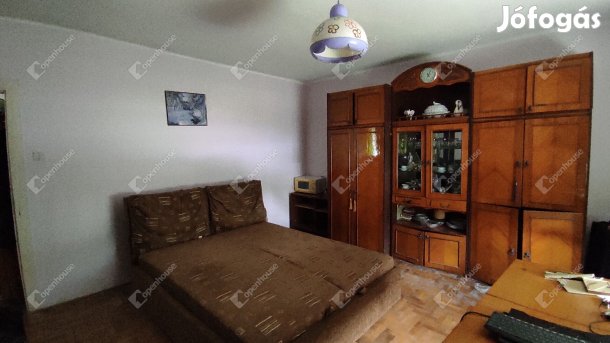 Eladó ingatlan, Veszprém