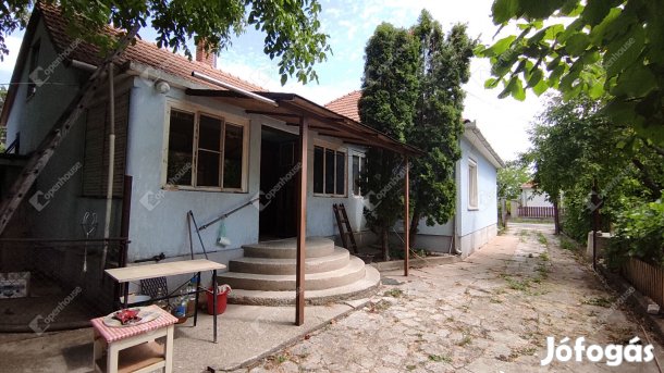 Eladó ingatlan, Veszprém