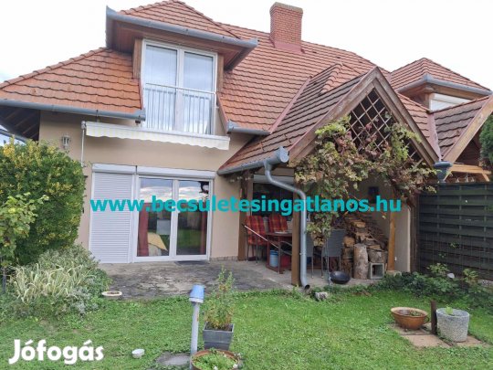 Eladó ingatlan gyönyörű kilátással Hévízre www.becsuletesingatlanos.hu