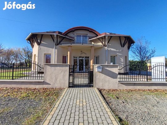 Eladó ipari ingatlan Nagytarcsa, Füzesliget lakópark