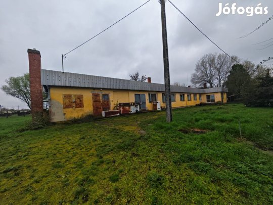 Eladó ipari terület Jásztelek külterületén