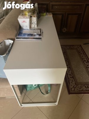 Eladó íróasztal