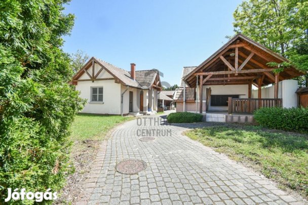 Eladó iroda Nagytarcsa