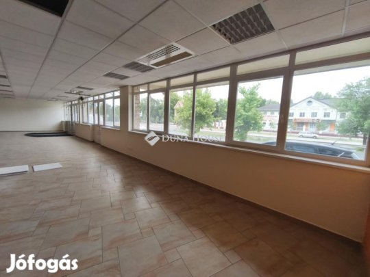 Eladó irodaépület, Debrecen