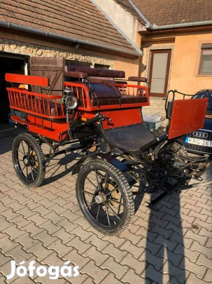 Eladó jártató hintó