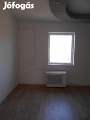 Eladó jászapátii családiház