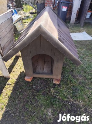 Eladó jó állapotban lévő kutyaház.