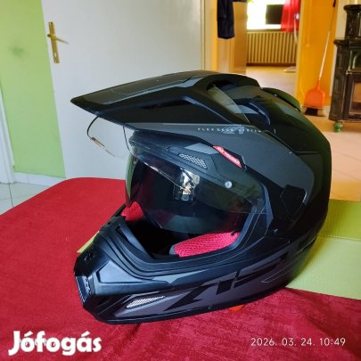 Eladó jó állapotú Bukósisak Kapuváron