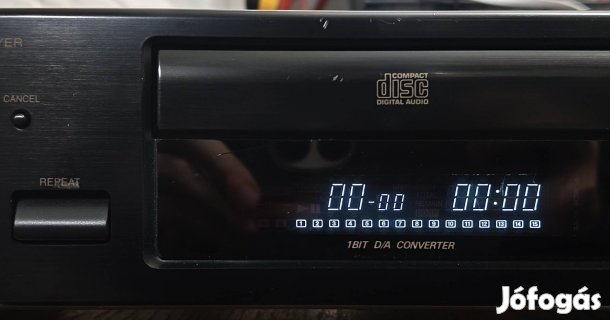 Eladó jó állapotú JVC CD lejátszó