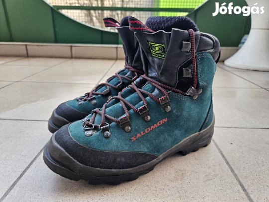 Eladó jó állapotú, 39 1/3-os Salomon túrabakancs