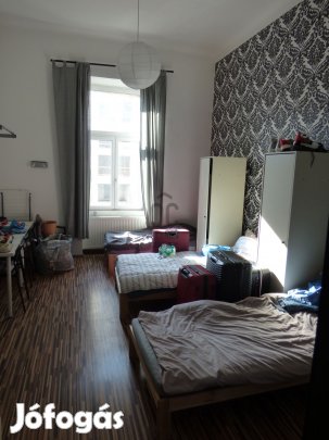 Eladó jó állapotú lakás kiváló közlekedéssel a VIII. kerületben  Fium