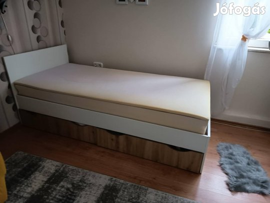 Eladó jó minőségű ágy 