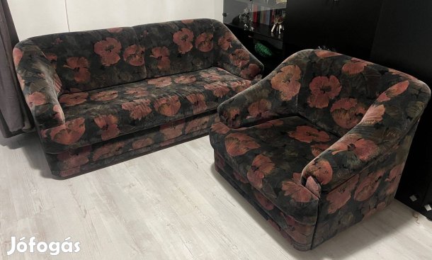 Eladó kanapé fotellel