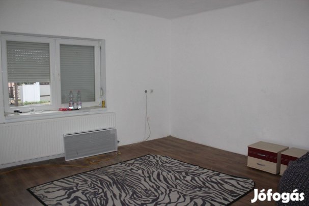 Eladó kapuvári családi ház