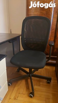 Eladó karfás irodai szék