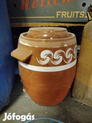 Eladó kerámia edény