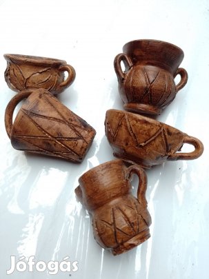 Eladó kerámia vödör kancsó stb disz Zalaegerszegen